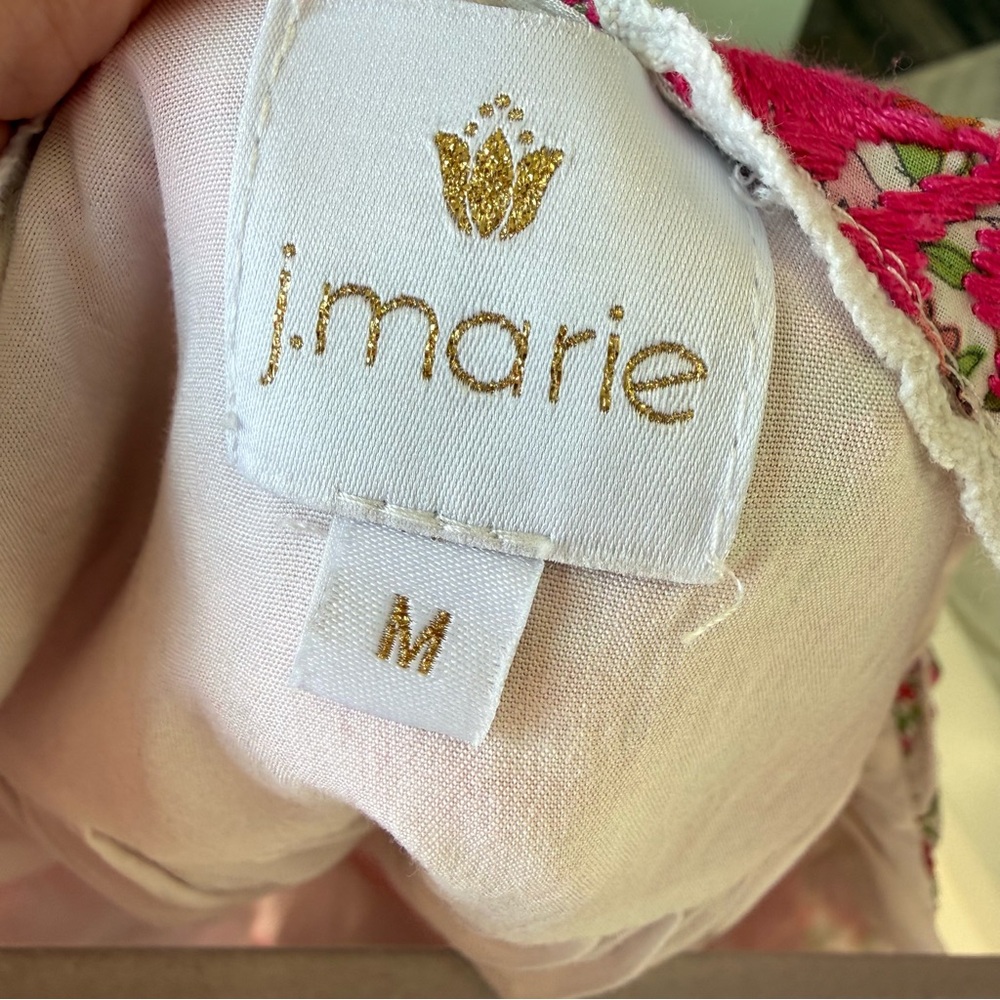 J. Marie embroidered flutter sleeve floral top - Picture 4 of 12